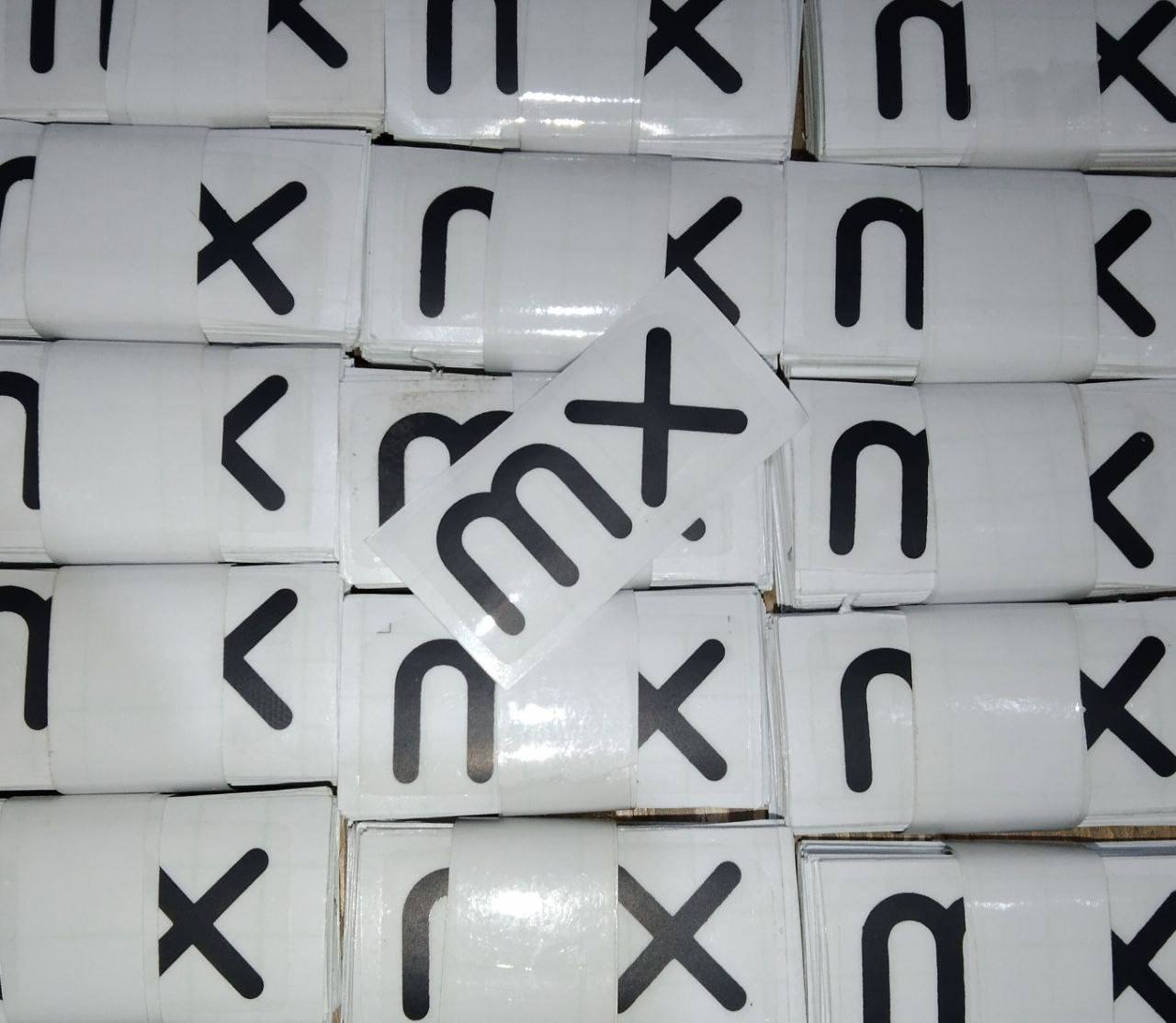 MX YOZUV QORA